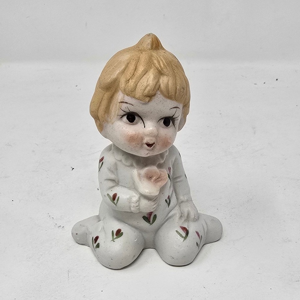 Vtg Napco Piano Baby figurine Bisque porcelain Japan MCM kneeling in pajama